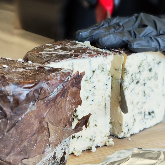 Queso azul "La Fueya" (Cuña 1/4) 700gr - El Almacen del Trasgu