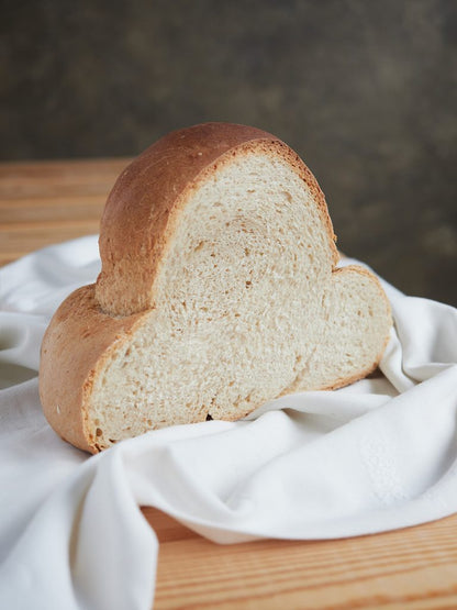 Pan de Escanda y trigo Asturiano (1kg) - El Almacen del Trasgu