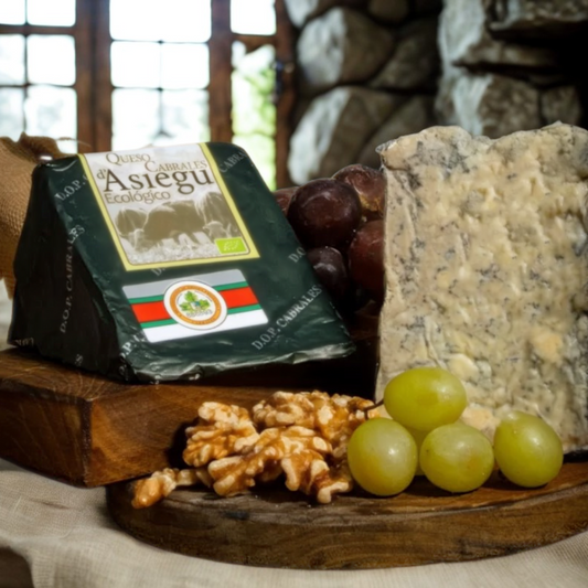 Queso cabrales D.O.P Ecológico Asiegu (Cuña 300gr aprox)
